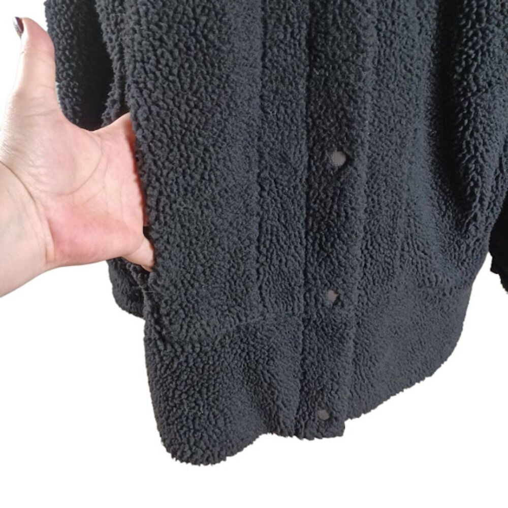 Levi’s Black L Sherpa Fleece Jacket Snap Front Faux Fur Lined Oversized Coat - Picture 4 of 10